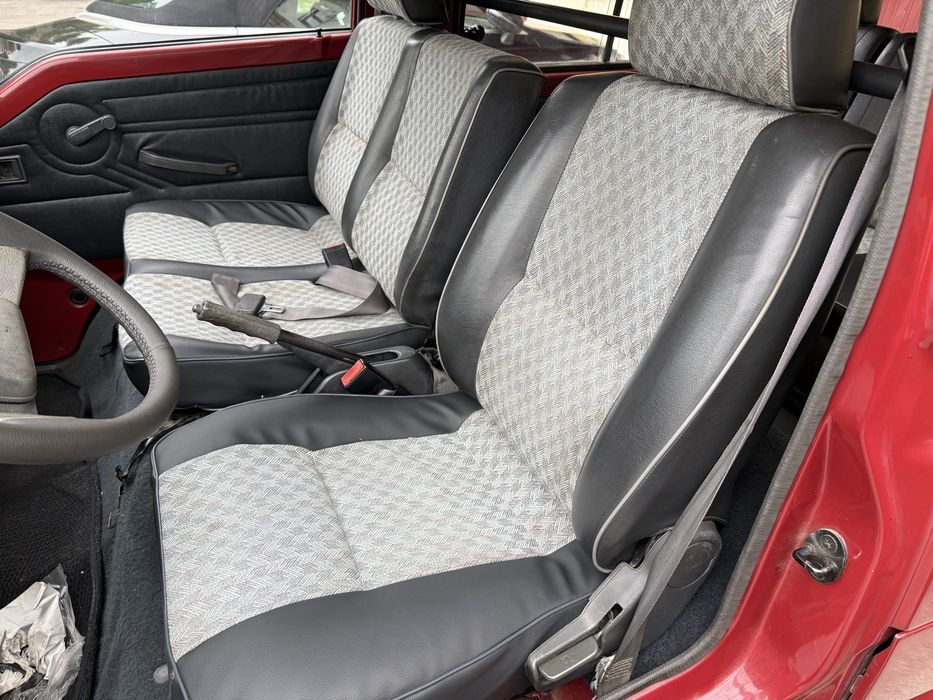 Mitsubishi L300 9 lugares