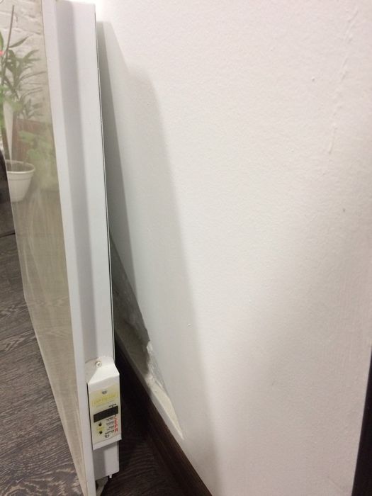 Продам керамічні настінні обігрівачі Optilux 750w