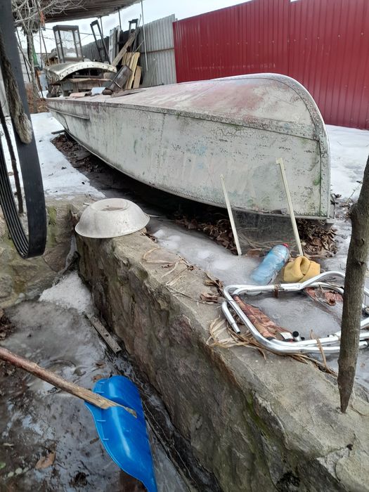 Човен  дюралюмінію