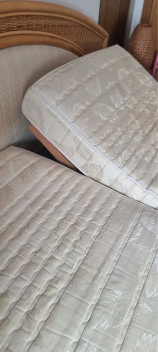 Cama Casal XXL King Size (1,90x2m) + 2 Colchões Ortopédicos (Arrumação) – Como Nova!