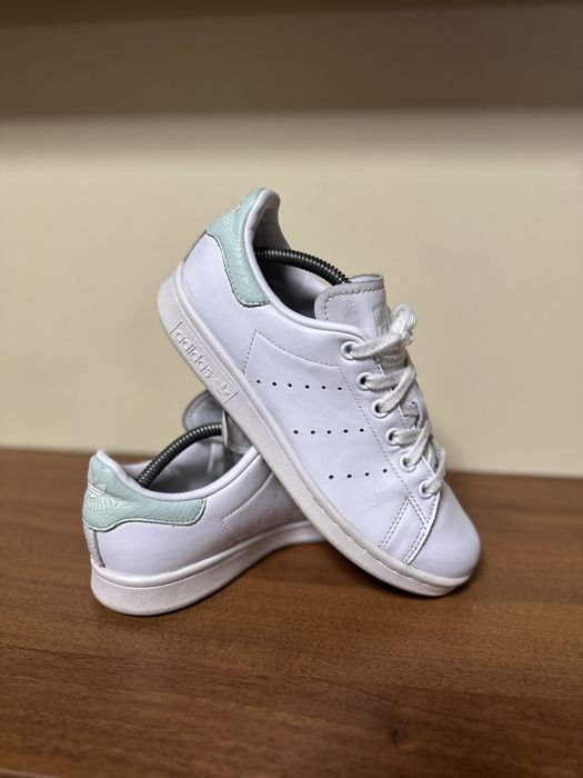 Кросівки adidas 36 р. Кросовки 23.5 см. Шкіра
