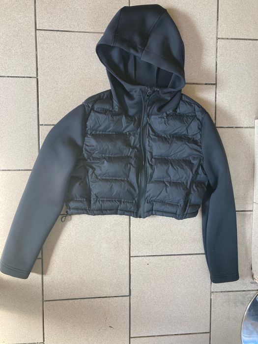 Zara р XS укороченная куртка-худи с пуховой (puffer) вставкой