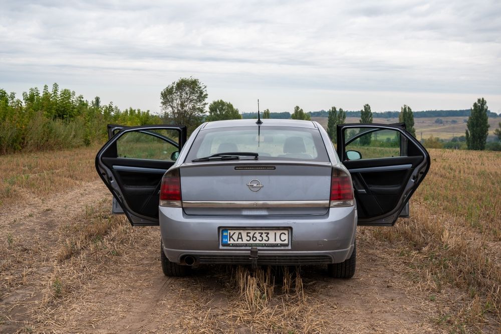 Opel Vectra C 2.2 дизель GTS