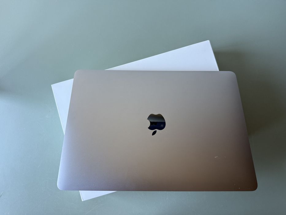 Apple Macbook Air 13” M1 2020