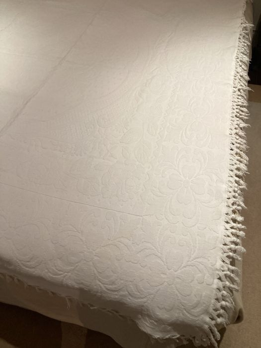 Colcha algodão branca com franjas