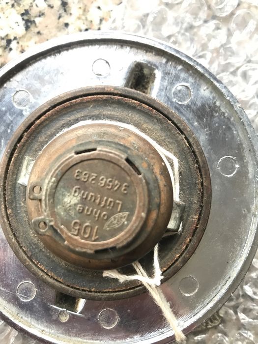 Tampão depósito combustível