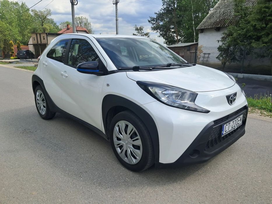 Toyota Aygo AYGO X Benzyna ** 2022r. **  Polska ** Niski przebieg