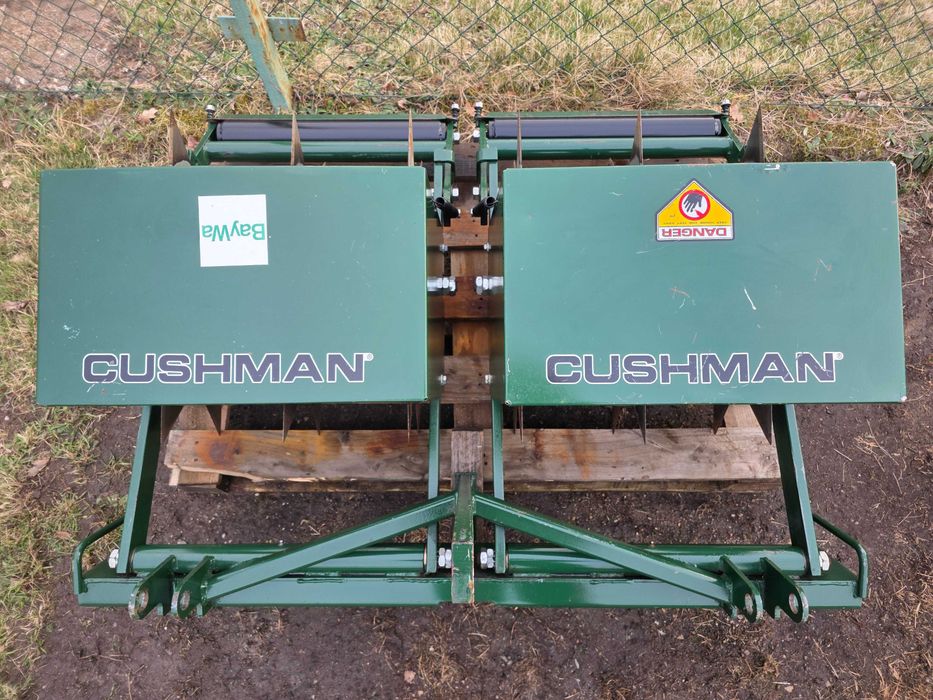 Napowietrzanie Toro SISIS Aerator John Deere Wertykulator WIEDENMANN Redexim kolce Rink Aerator pasywny Cushman Szerokość robocza 110 cm