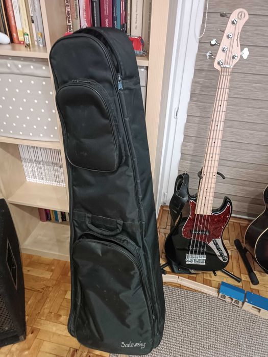 SADOWSKY Metro Express JAZZ BASS 5 Solid Black aktywno/pasywny z futerałem