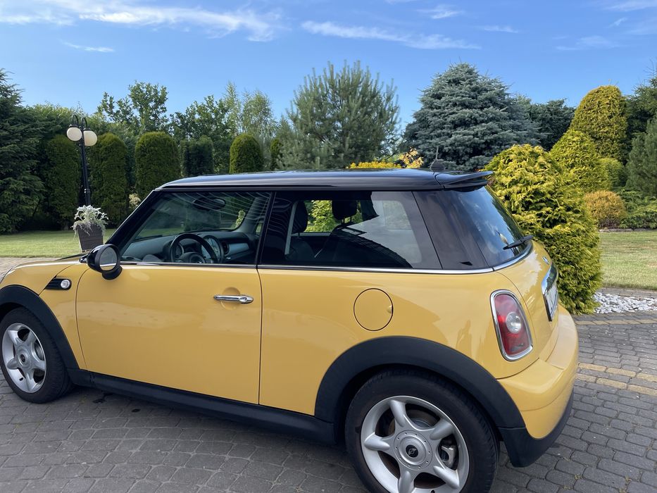 Mini Cooper 1,6 bezwypadkowy
