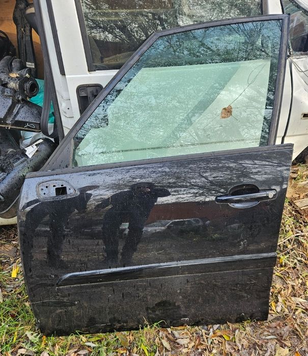 Разборка Citroen C4 Picasso дверь, капот, фара, фонарь, торпедо