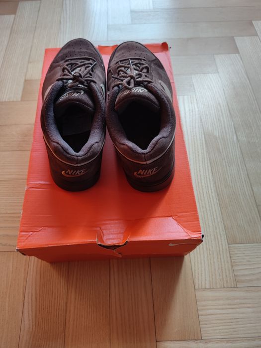 NIKE_zamszowe męskie obuwie sportow_JAK NOWE
