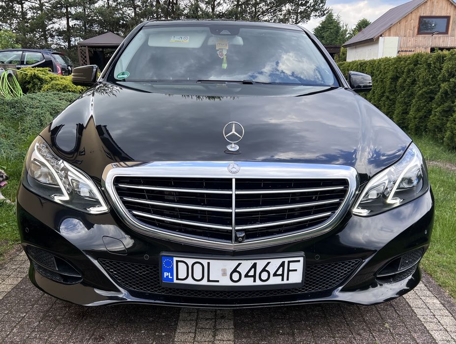 Mercedes w212 v6 E350CDI 9g-tronic kamery 360 alu 19cali światła full led chrom skóry martwe pole
