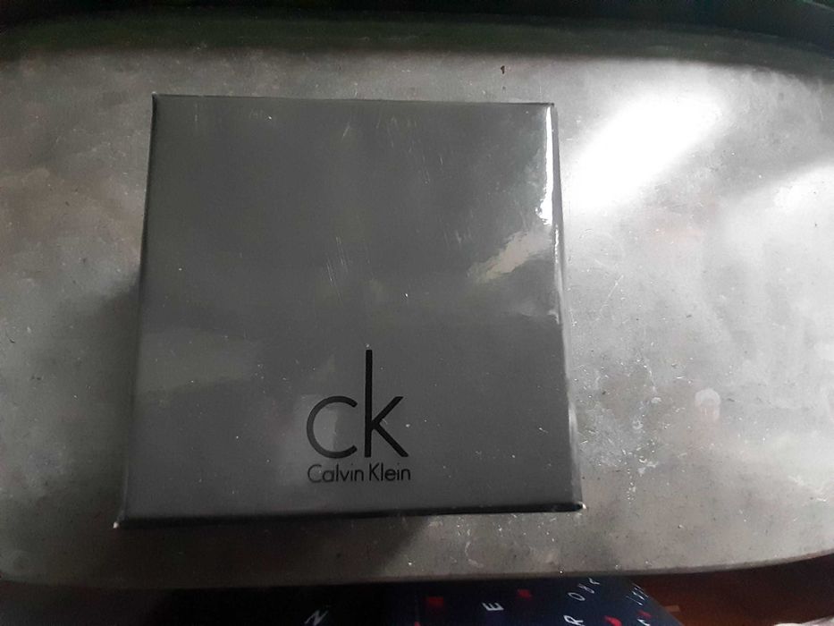 Anel original Calvin Klein na embalagem, NOVO