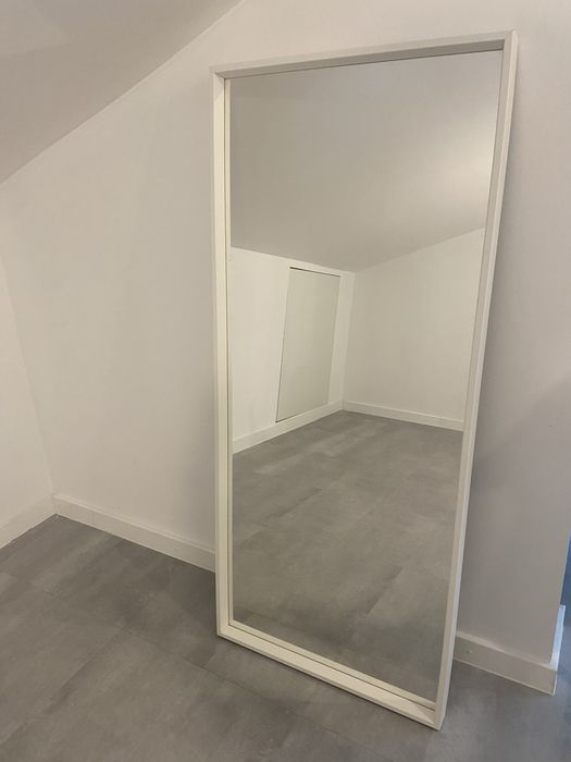 Espelho de Parede Grande com Moldura Branca (149x65 cm)