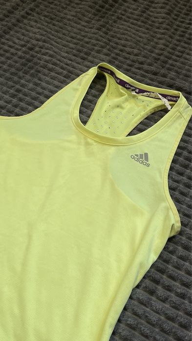 жіноча майка Adidas
