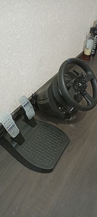 Thrustmaster T300RS