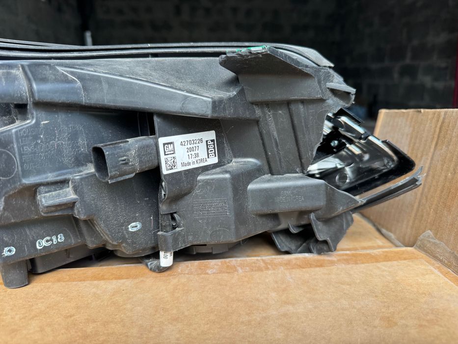 Ліва фара Chevrolet BOLT 16-21