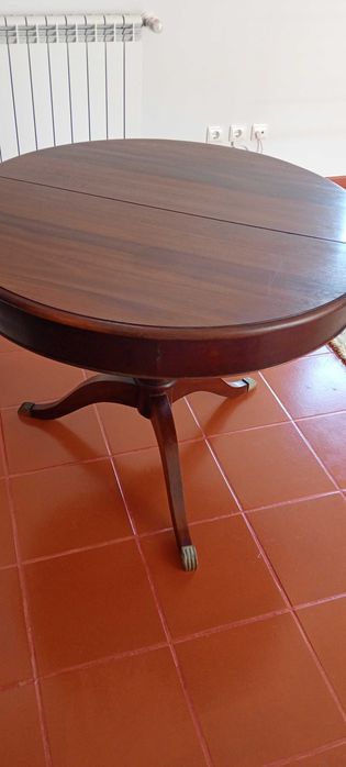 Mesa de sala de jantar - Pé de galo