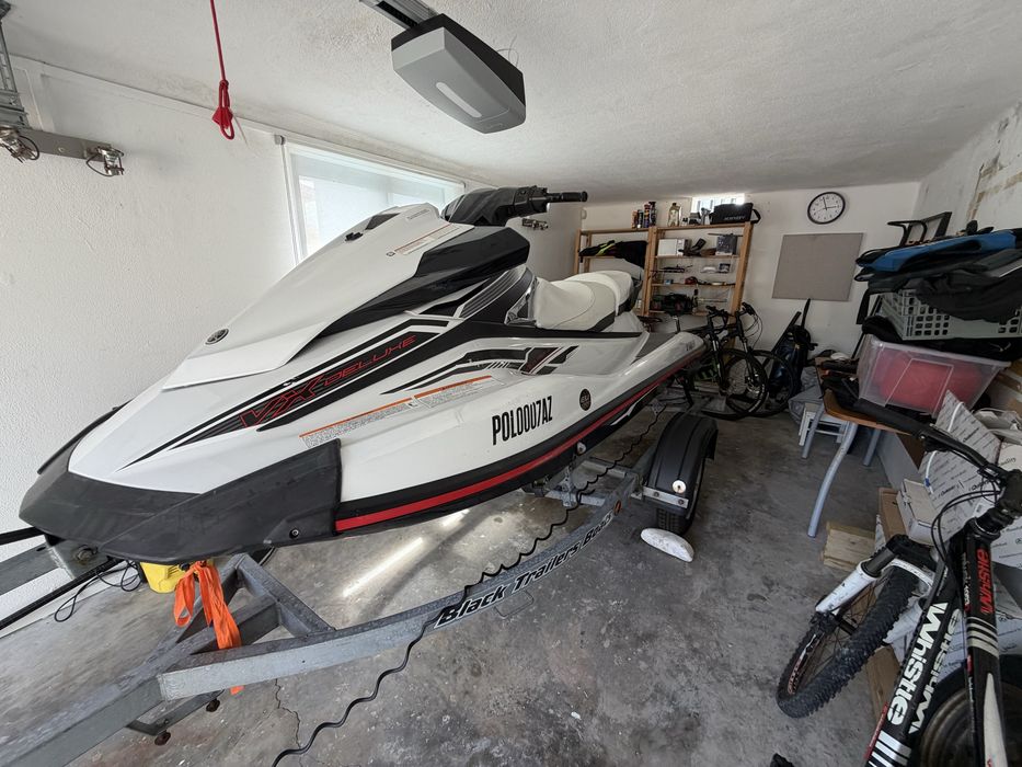 Yamaha VX Deluxe | 172,9h | Atrelado | Capa | Revisões em dia
