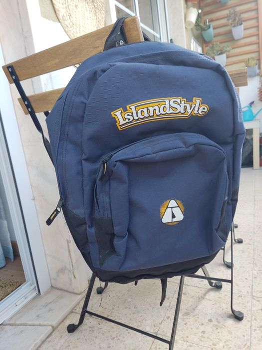 Várias Mochilas escolares NOVAS