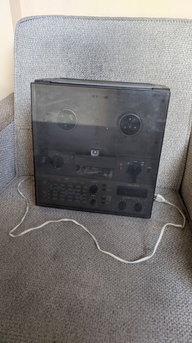 Катушечный  стереофонический магнитофон Юпитер МК-106С