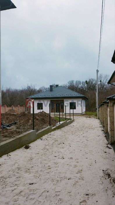 Продаж будинку в с.Зимна Вода