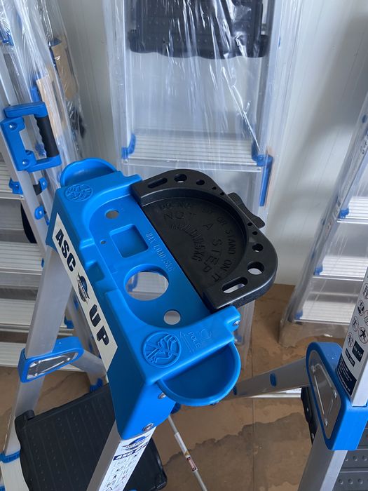 Escadotes profissionais em alumínio | Novos e certificados