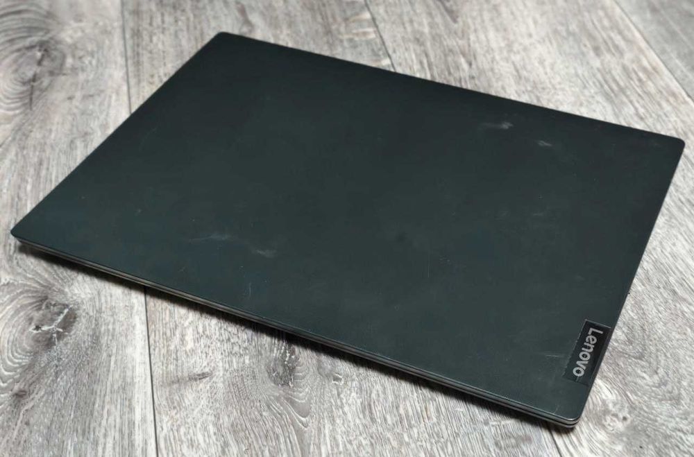 ноутбук Lenovo IdeaPad S145