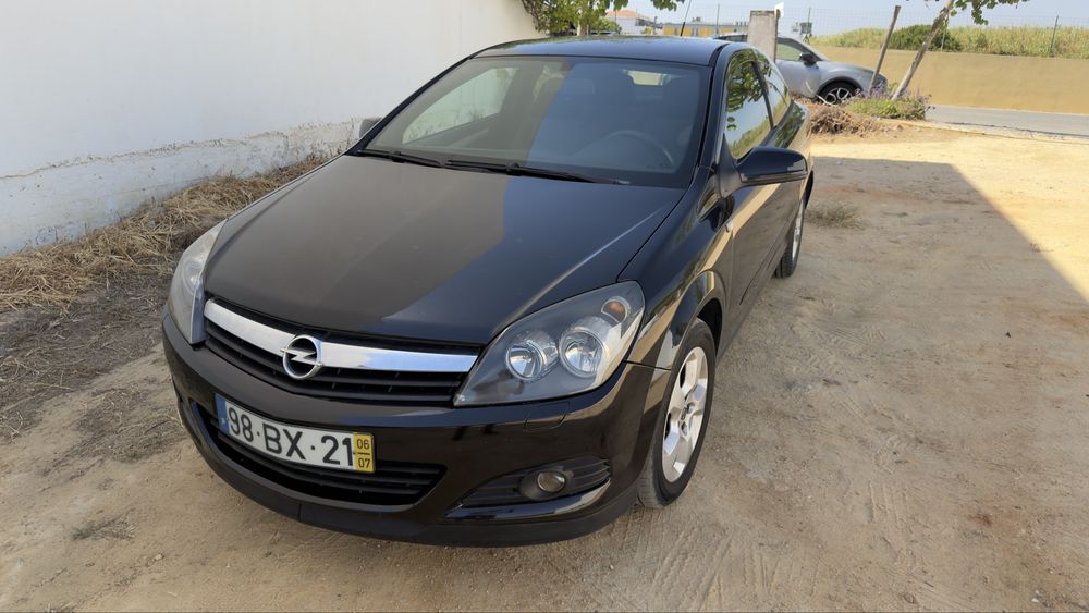 Se vende  Opel Astra GTC