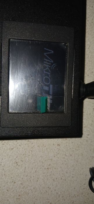 MikroTik routerboard  RB2011UiAS-2HnD-INRB2011UI - це бюджетна серія б