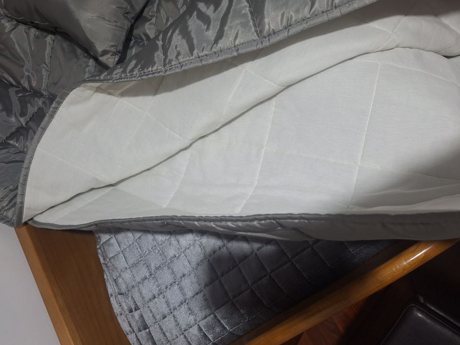 Hedredao acetinado para cama de solteiro