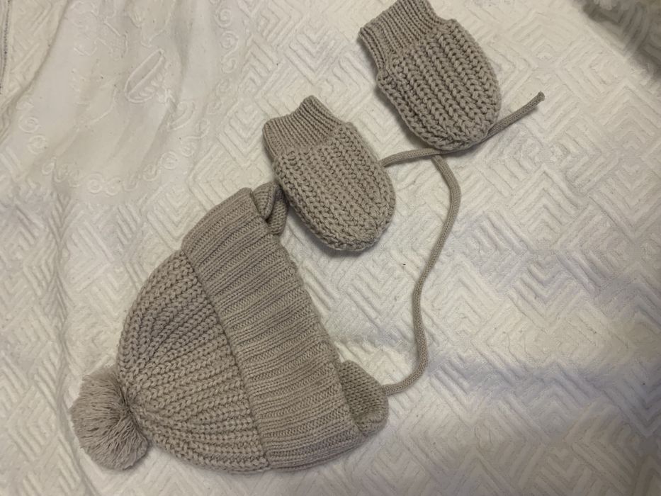 Шапочка з рукавичками від H&m