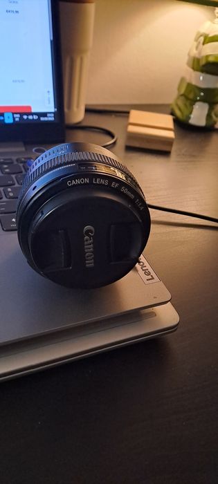 Lente Canon EF 50mm Ultra(menos de 1 ano de uso)