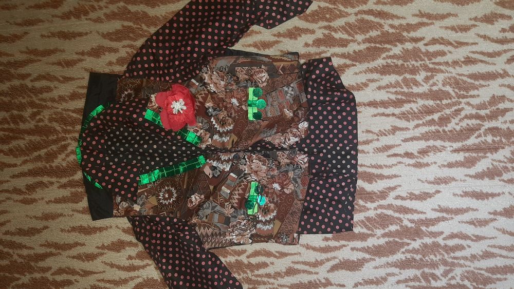 Циганськи костюми.