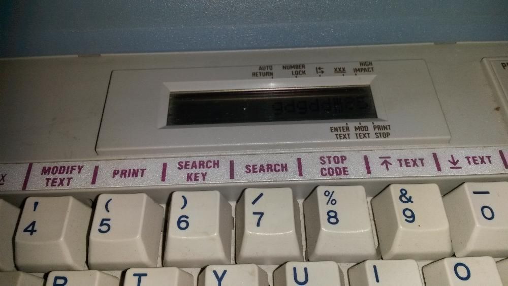 Máquina de Escrever Eléctrica Olivetti ET 56 By Design Ettore Sottsass