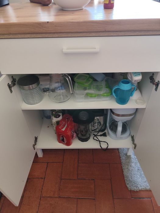 Vendo 3 armários usados