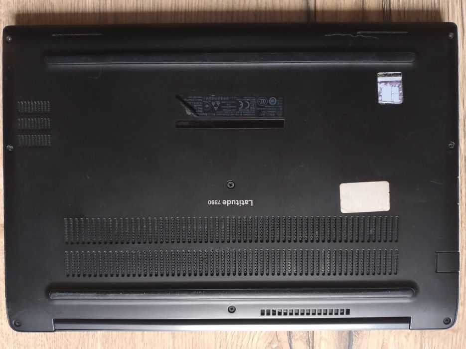 Dell Latitude 7390 ekran dotykowy