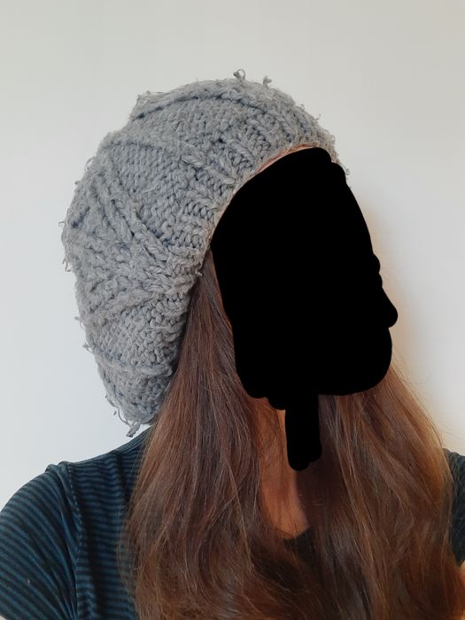 Damski, szary beret RESERVED