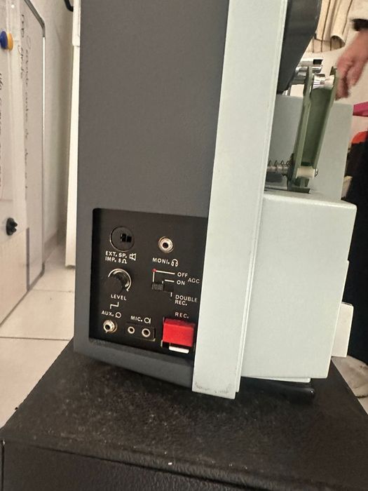 Projetor Elmo sound St-1200