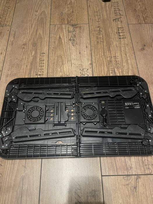 Składany przenośny stolik pod laptopa , tablet.