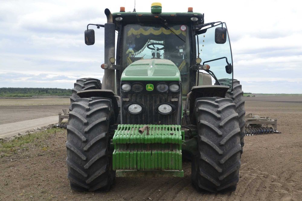 Трактор колісний John Deere 8295R