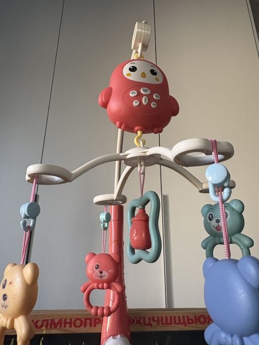 Мобіль іграшковий