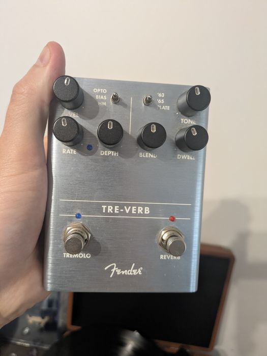 Pedal Fender Tre-Verb tremolo e reverb