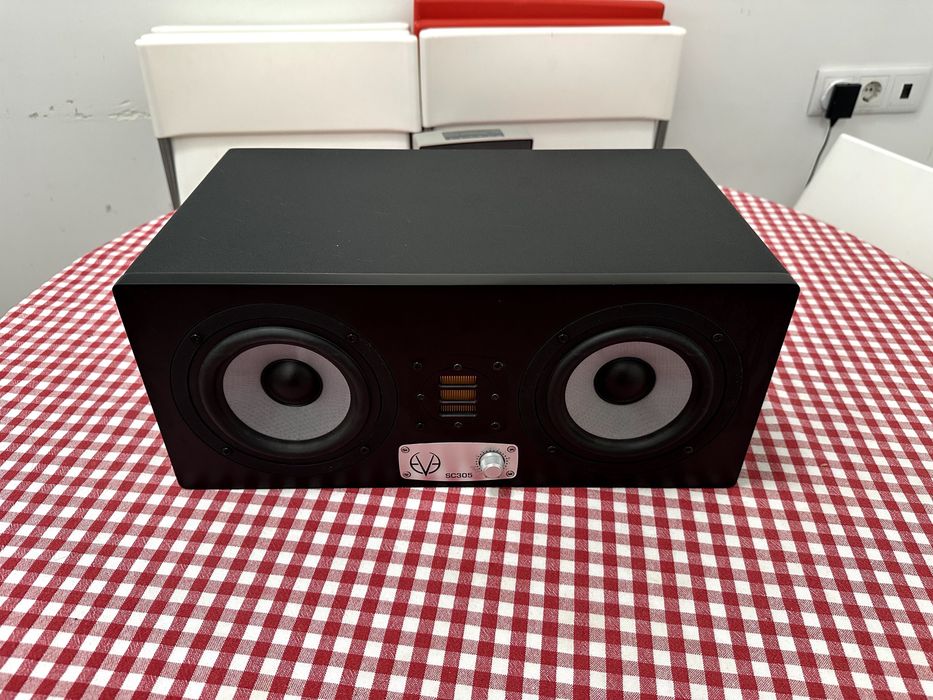 EVE Audio SC305 Monitores (PAR)