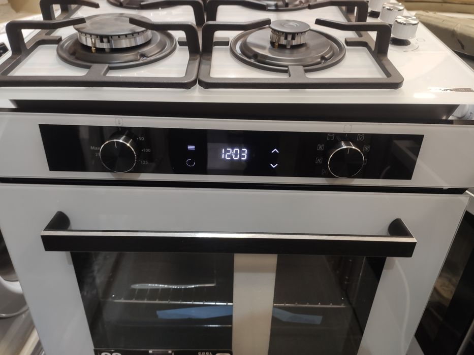 Комплект номер 2 газовая поверхность+электрический шкаф белый Турция