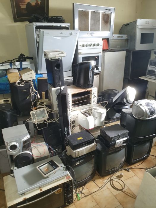 Venda de recheio eletrodomésticos e móveis fim da actividade com urgên