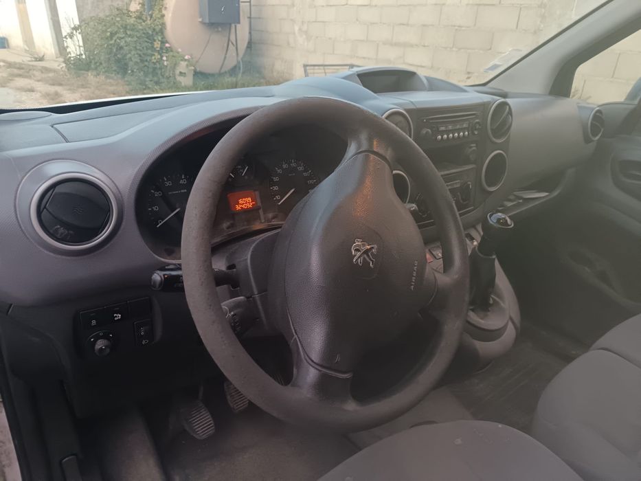 Peugeot Partner.