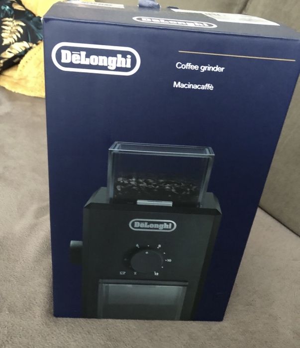 Młynek żarnowy Delonghi KG 79