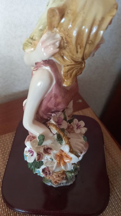 Статуэтка жанровая